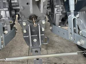 Nouveau tracteur à roues Massey Ferguson 1840M 70HP 4WD avec moteur et boîte de vitesses-Machine agricole à haute productivité - Product Image 5