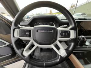 Land Rover Defender X-Dynamic SE 2023 Usado en Buen Estado - Product Image 3