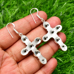 ต่างหูห้อยทำมือทำด้วยมือสีเงิน925ยอดนิยมยอดนิยมดีไซน์ใหม่พร้อมพลอยรูปวงรีเพอริโดต์ของขวัญราคาขายส่งสำหรับเธอ - Product Image 4