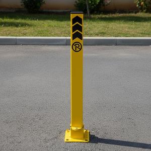 Barrera de Estacionamiento Plegable de Acero de 60 cm, Poste de Estacionamiento Bloqueable con Candado Incluido para Estacionamiento o Cochera - Product Image 2
