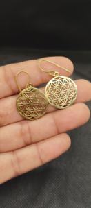 ต่างหูแบบห้อยสไตล์วินเทจ ชุบทองบนทองเหลืองคุณภาพสูง ประดับมุกเทียมรูปปีก ดีไซน์ทันสมัยสำหรับผู้หญิง เหมาะสำหรับงานแต่งงาน - Product Image 3