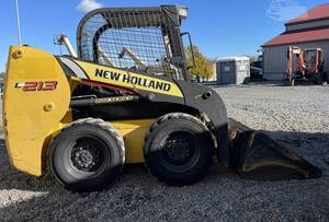 Minicargadora New Holland C238 a la venta en buen estado, capacidad de carga de 4-9 toneladas, MINICARGADORA New Holland disponible en Alemania - Product Image 4