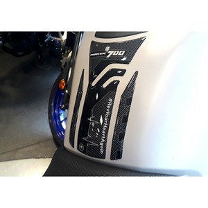 Adesivo per serbatoio moto in resina Gel 3D compatibile con 700 tracciante Yamaha dal 2020 - Product Image 3