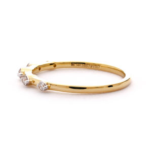 Elegante Anillo de Oro con Múltiples Piedras, Delicado Regalo de Aniversario para Mujer - Product Image 6