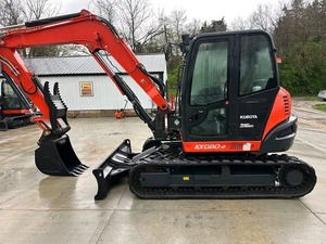 Excavatrice sur chenilles Kubota KX080-4, godet de 0,12 m³, pelle compacte sur chenilles, puissance de creusement élevée, équipement de construction - Product Image 4