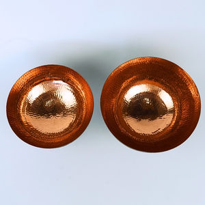 Elegante cuenco contemporáneo con patas de cobre para servir frutas y aperitivos en bodas, mesas de comedor, salas de estar o eventos - Product Image 2