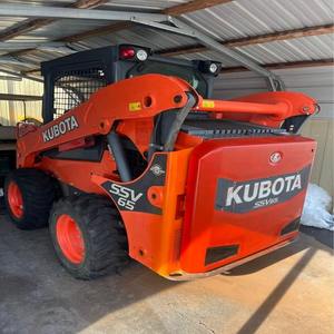 Chargeuse compacte sur chenilles Kubota SVL 75-3 d'occasion avec pompe hydraulique MOOG et moteur Caterpillar à vendre - Product Image 4