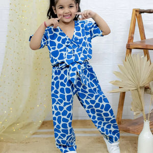 Conjunto de ropa informal de dos piezas para niñas, conjunto de verano de nuevo estilo para niños, conjunto de ropa cómoda para niños, niñas de 1 a 12 años - Product Image 1