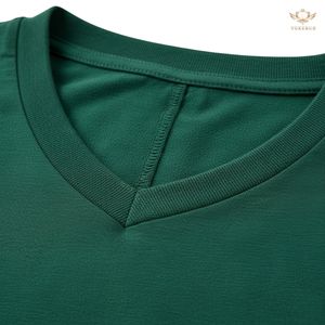 Camiseta Básica de Cuello en V para Hombre, de la Mejor Calidad, Mezcla de Algodón Suave, Color Sólido, Logotipo Personalizado, Estilo Casual, Venta al por Mayor, OEM, Yokebud, Talla Grande - Product Image 4