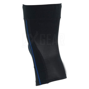 Fournit une manche de genou de compression légère avec un tissu respirant pour vous garder à l'aise à chaque séance d'entraînement - Product Image 4