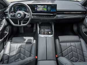 2025 B M W 520 D XDR Tour M-Sport Pro komfsitz AHK h/k dras + เกียร์อัตโนมัติ204hp - Product Image 4