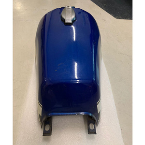 Serbatoio Carburante Originale Yamaha Personalizzato per Moto, Realizzato in Metallo Durevole, Alluminio, Acciaio, Plastica, Nuovo e Usato - Product Image 2