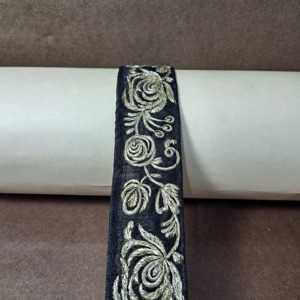 Dentelle de broderie métallique en polyester lisse à l'aspect moderne et élégant pour vêtements de mariée couleurs métalliques robe de mariée décoration Dupatta - Product Image 2