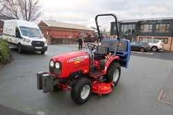 Tracteur à roues MASSEY FERGUSON 1525 modèle 2022 d'occasion avec plus de 50 000 heures et un poids de 100 tonnes - Product Image 5