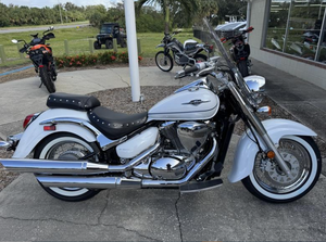 Mejores ventas nuevo 2025 Suzuki Boulevard C50T Especial - Product Image 2