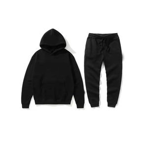 Traje Deportivo para Hombre de Diseño Personalizado a Precio Económico, Nuevo Diseño de Alta Gama, Hecho en Pakistán - Product Image 4