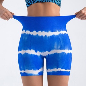 Venta al por mayor de nuevas características Tie-dye Pantalones cortos de cintura alta Mujeres Ropa deportiva Pantalones cortos de yoga con alta popularidad - Product Image 1