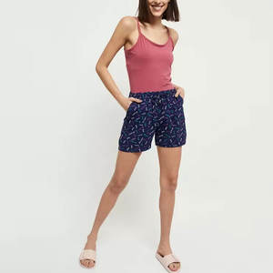 Shorts de Mujer Hechos a Medida, Nuevo Estilo, Transpirables, 100% Algodón, Color Personalizable, Cierre con Cordón, Hechos en Pakistán, en Venta - Product Image 4