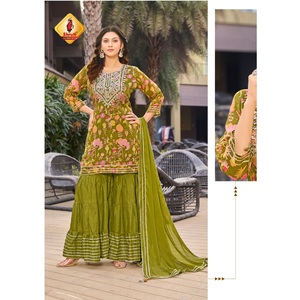 Costumes 3 pièces de créateur de mode pakistanais Gharara Sharara disponibles sur les prix de gros costumes prêts à porter - Product Image 1