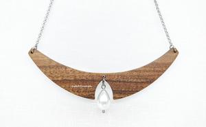Collier de déclaration en bois fabriqué à la main avec des bijoux de mode écologiques audacieux de perle pour les femmes avec Boho et style artistique - Product Image 2