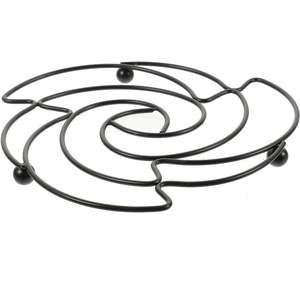 Sous-plat en métal minimaliste pour une cuisine moderne, offrant un design épuré et une protection fiable contre la chaleur - Product Image 5