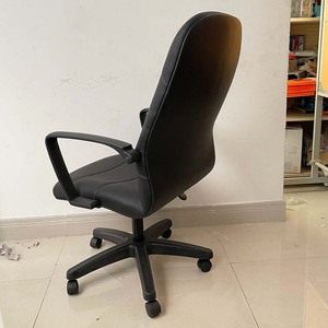 Chaise de bureau pivotante contemporaine avec mécanisme de levage, appui-tête réglable, siège en mousse et tissu PU - Product Image 4