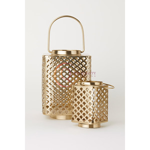 Presentamos nuestra impresionante colección de linternas decorativas con la linterna Golden Glow, perfecta para agregar un toque de brillo - Product Image 3