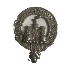 Insignia de Escudo de Clan Escocés de Peltre para los MacDonald de Clanranald - Product Image 1
