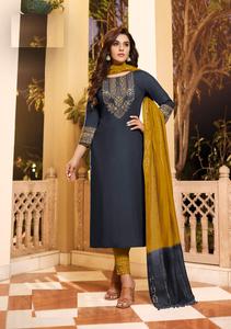 Tissage en rayonne pure avec travail de miroir à broderie lourde et lustre pur Dupatta Kurtis ensemble pour femme - Product Image 3