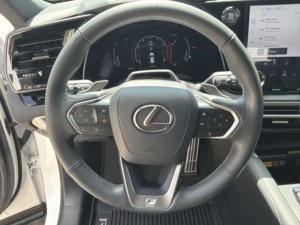 รถ Lexus RX 350 F SPORT Handling ปี 2023 มือสอง สภาพดี - Product Image 4