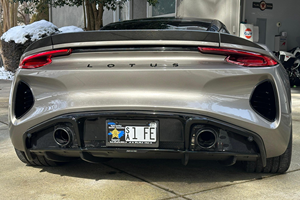 Lotus Emira V6 First Edition 2024 d'occasion en parfait état, conduite à gauche, sièges en cuir, caméra de recul - Product Image 3