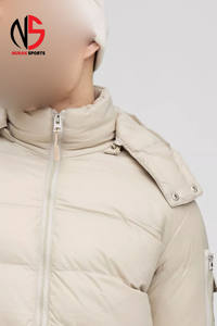 แจ็คเก็ตพัฟเฟอร์บุใยสังเคราะห์แบบมีแผ่นรองรับแรงกระแทก ดีไซน์ล่าสุด เงางาม กันลม อุ่นสบาย สีสโตน สำหรับฤดูหนาว แจ็คเก็ตบุใยสังเคราะห์สำหรับผู้ชาย รุ่นปี 2026 - Product Image 5