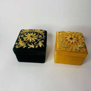 Estilo Personalizado con Hermoso Patrón Bordado, Trabajo a Mano, Tela de Seda y Chenilla, Almacenamiento, Mejor Precio al por Mayor - Product Image 1