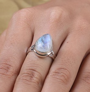 ขายส่งสายรุ้งMoonstoneแหวนสําหรับสาวRainbow 925 เครื่องประดับเงินสเตอร์ลิงสําหรับผู้หญิงแหวนหมั้นสําหรับหมั้น - Product Image 3