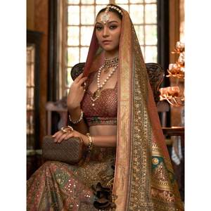 Impresionante Lehenga Choli Indio de Seda Rajwadi Marrón con Dupatta, Tejido en Georgette, para Bodas, Festivales y Ropa Étnica, Salwar - Product Image 3