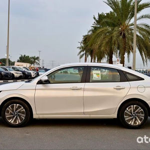 LUJO ASEQUIBLE: Coche Usado Limpio TOYOTA YARIS YX 1.3L GASOLINA CVT AÑO MODELO 2024 COLOR <span class=keywords><strong>BLANCO</strong></span> Coches Usados Listos para Enviar a Todo el Mundo - Product Image 4