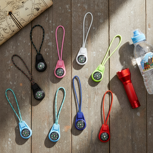 Paquete de 10 Mini Brújulas Llavero, Colores Aleatorios, Portátiles, de Plástico, para Supervivencia al Aire Libre - Product Image 5