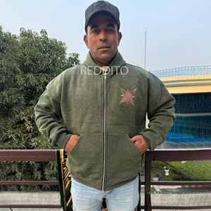 Sweat à capuche uni de haute qualité fabriqué au Pakistan avec logo personnalisé pour garçons 100% coton confortable avec fermeture éclair Offre Spéciale fermeture éclair - Product Image 1