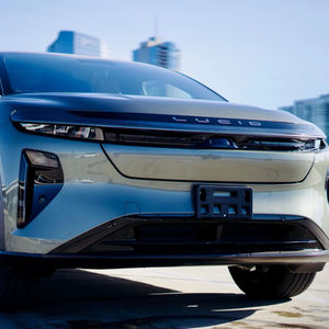 Gravity Dream Edition 2026 ~500 Millas, 1,070 Caballos de Fuerza, Tracción en las Cuatro Ruedas con Motor Dual, Equipamiento de Alta Gama - Product Image 1