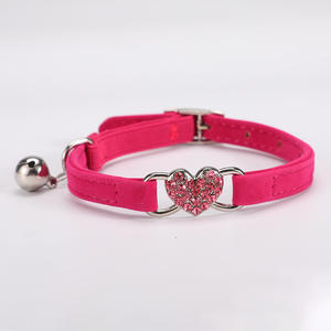 <span class=keywords><strong>Collar</strong></span> de nailon para mascotas para gatos, perros, agua, diamante, amor, franela, estampado de corazón, suave, cómodo con campana, decoración de cinta de estilo bonito - Product Image 6