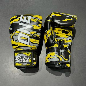 Paire de gants de boxe Fairtex avec sangle en cuir de vachette véritable MMA Muay Thai pour entraînement de combat, nouvelle vente à chaud - Product Image 6
