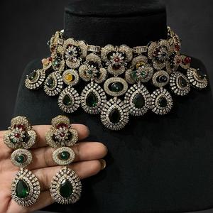 Conjunto exclusivo de collar con aspecto de piedras chapadas en oro de la mejor calidad con función de pendientes, colección de ropa de fiesta de boda para mujer - Product Image 1