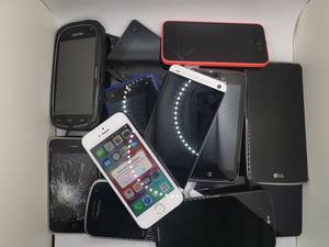 Teléfono móvil usado en buen estado (99%) en venta - Product Image 3