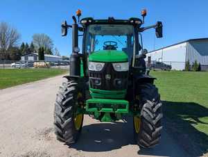 Tracteur multifonctionnel neuf/d'occasion 2023 avec climatisation et cabine 4x4, modèle John Deere 6130R, vente en gros - Product Image 2