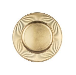 Charmant plateau de service métallique avec attrait antique pour les cafés haut de gamme maisons haut de gamme et les amateurs de décoration - Product Image 2