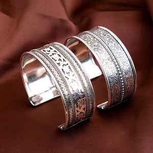 Bracelets unisexes ajustables à texture gravée en argent sterling 925 ton antique vintage 925 bracelet manchette en argent fin - Product Image 2