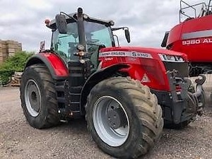 Tractor Massey Ferguson 8740 S Usado en Buenas Condiciones en Venta - Product Image 2