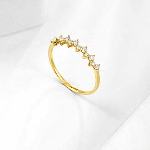 Anillo de Eternidad Moderno y Único con Diseño en Zig Zag para Chicas, Oro Puro de 14K o Plata, Diamante de Laboratorio con Claridad VS-VVS, Color DEF, Apilable - Product Image 1