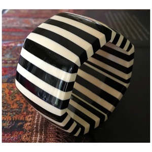 สร้อยข้อมือแฟชั่นเรซินทำมือสำหรับผู้หญิงงานตามสั่งหินมุกคุณภาพสูงสำหรับเป็นของขวัญส่งตรงจากอินเดีย - Product Image 1