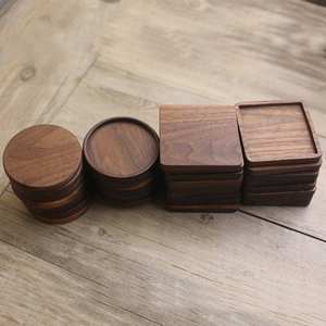 Juego de Posavasos Elegantes de Madera Natural, Modernos Tapetes para Bebidas para Uso Diario en Mesa de Comedor y Oficina - Product Image 2